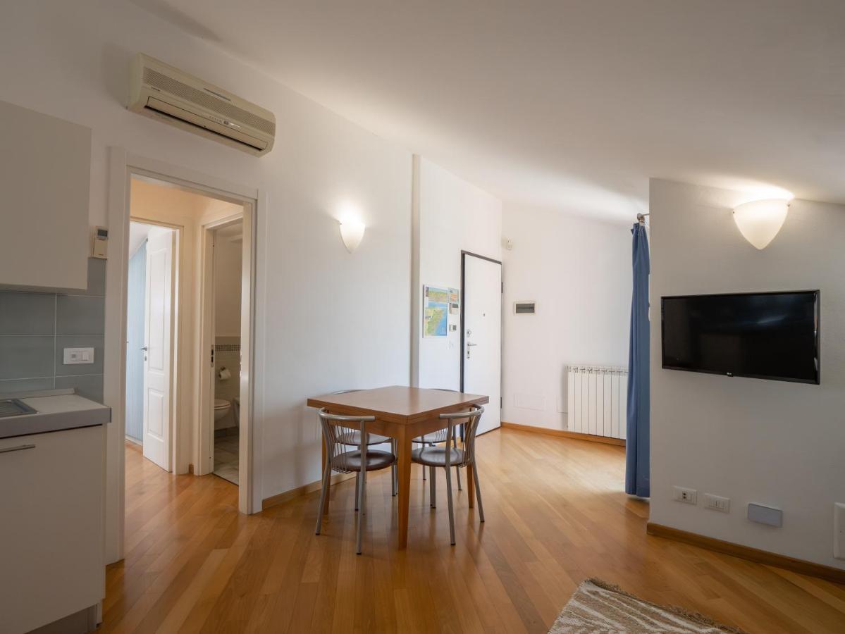 Appartamento Mimosa "A Casa Felice" Пьетра-Лигуре Экстерьер фото
