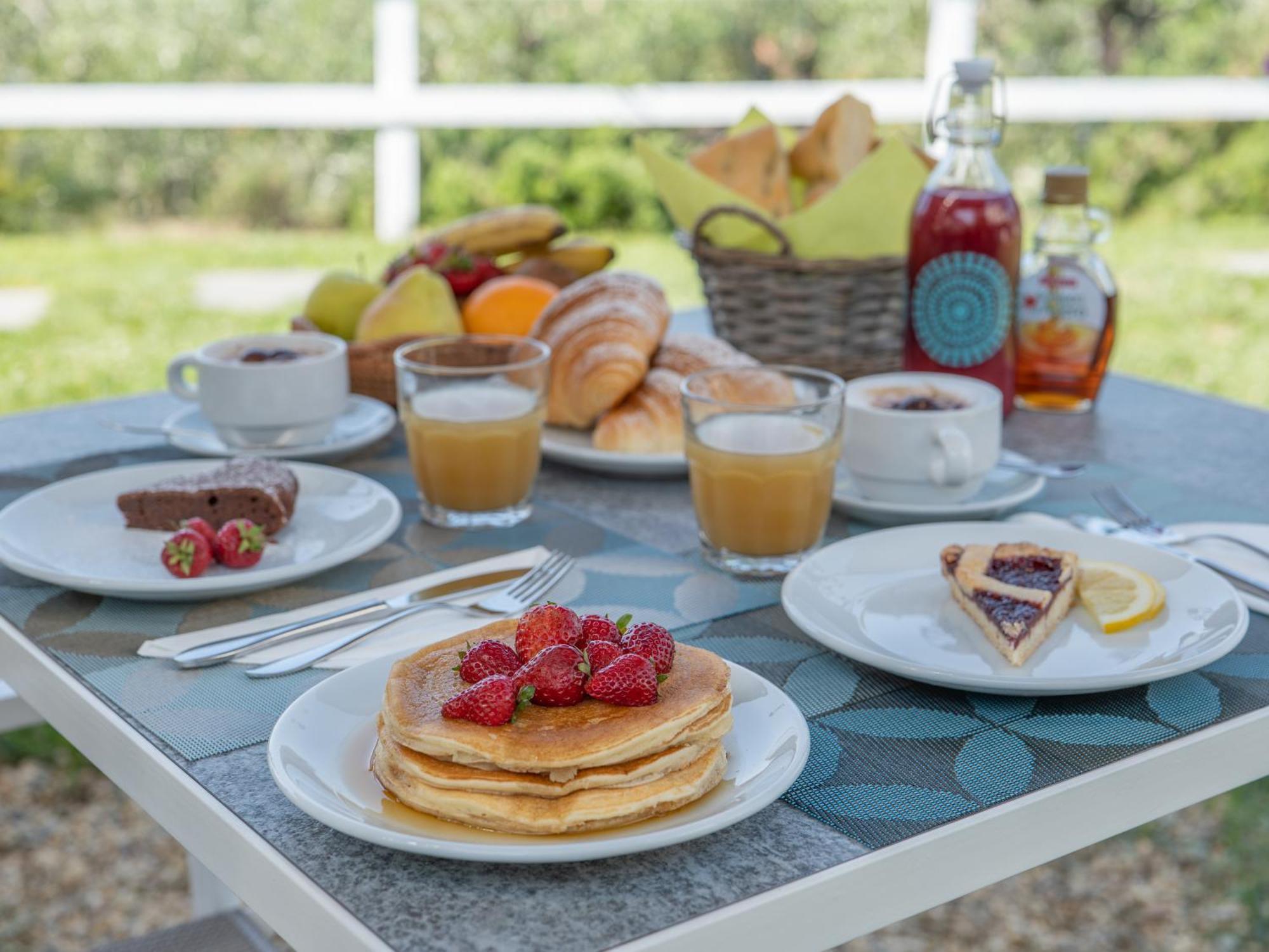 Appartamento Mimosa "A Casa Felice" Пьетра-Лигуре Экстерьер фото